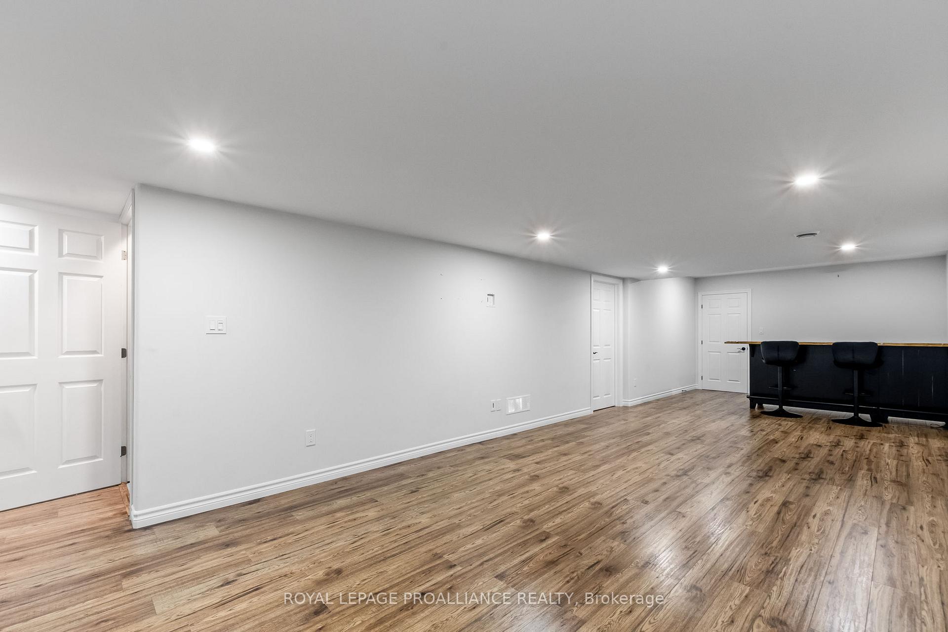 Photo 20 of 93 Mountain Ash Drive, Belleville, Thurlow Ward — HOMEH