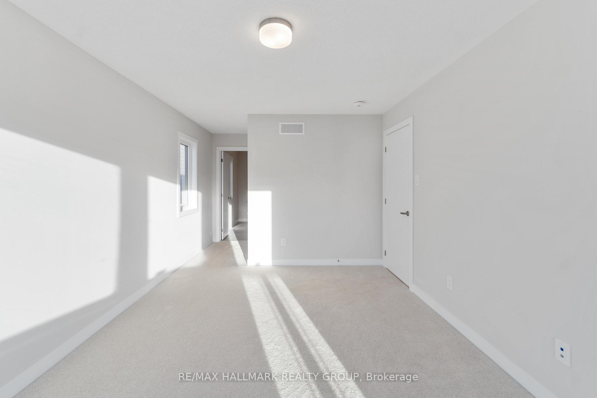 Photo 19 of 203 Beebalm Crescent, Ottawa, Barrhaven - Half Moon Bay — HOMEH