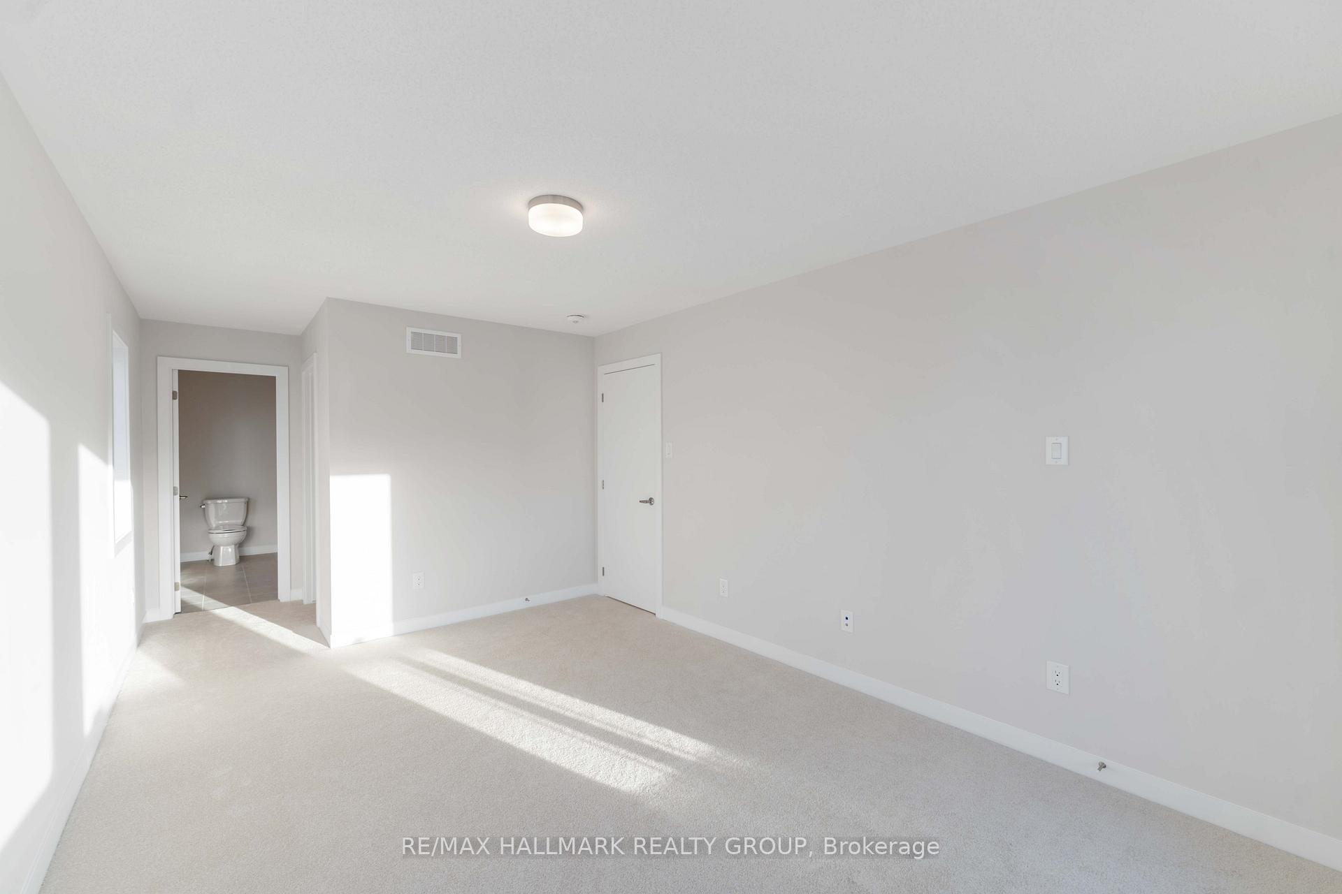 Photo 20 of 203 Beebalm Crescent, Ottawa, Barrhaven - Half Moon Bay — HOMEH