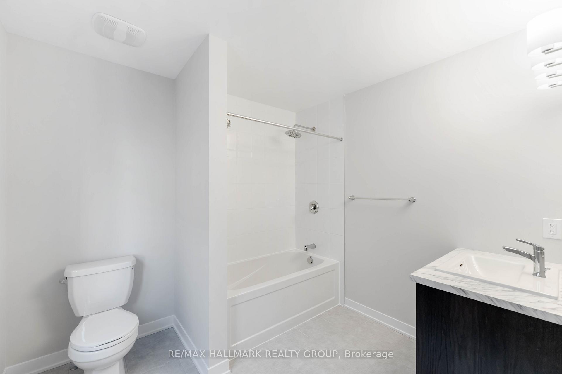 Photo 23 of 203 Beebalm Crescent, Ottawa, Barrhaven - Half Moon Bay — HOMEH
