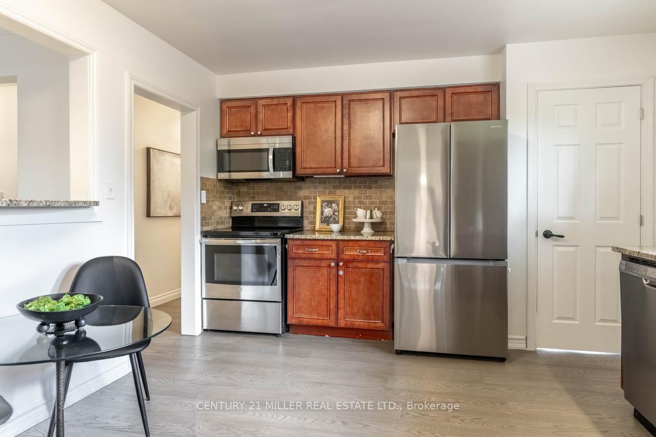 Photo 10 of 334 Freelton Road, Hamilton, Freelton — HOMEH