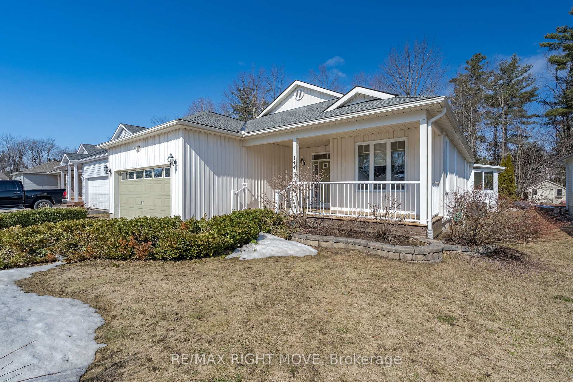Photo 3 of 144 Hedgewood Lane, Gravenhurst, Muskoka (S) — HOMEH