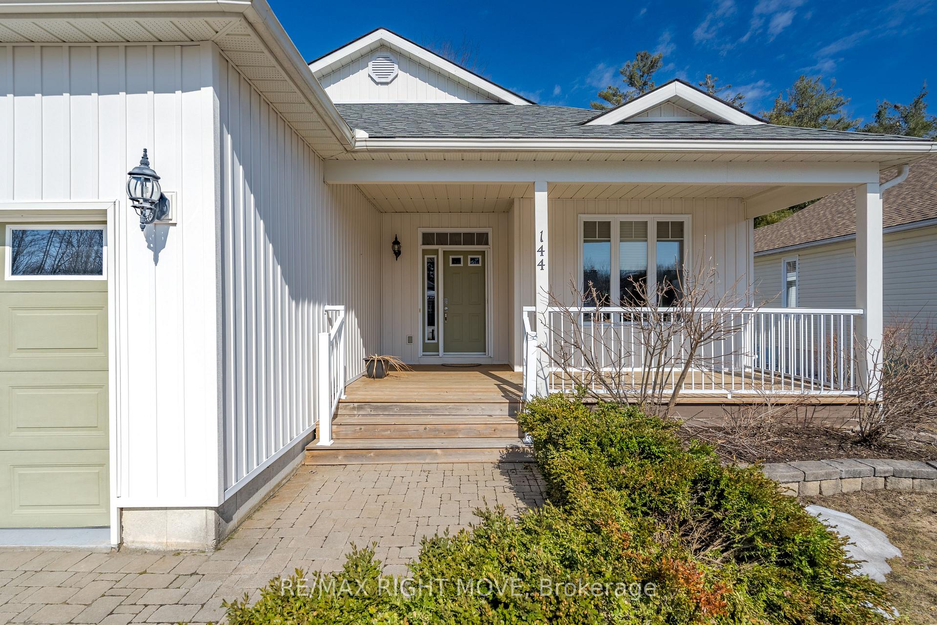 Photo 4 of 144 Hedgewood Lane, Gravenhurst, Muskoka (S) — HOMEH