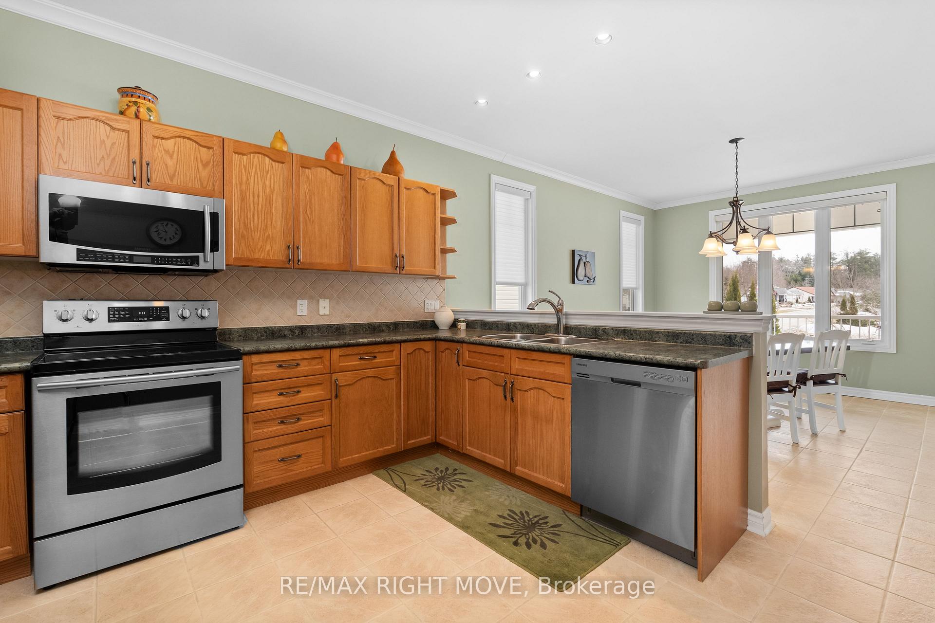 Photo 19 of 144 Hedgewood Lane, Gravenhurst, Muskoka (S) — HOMEH