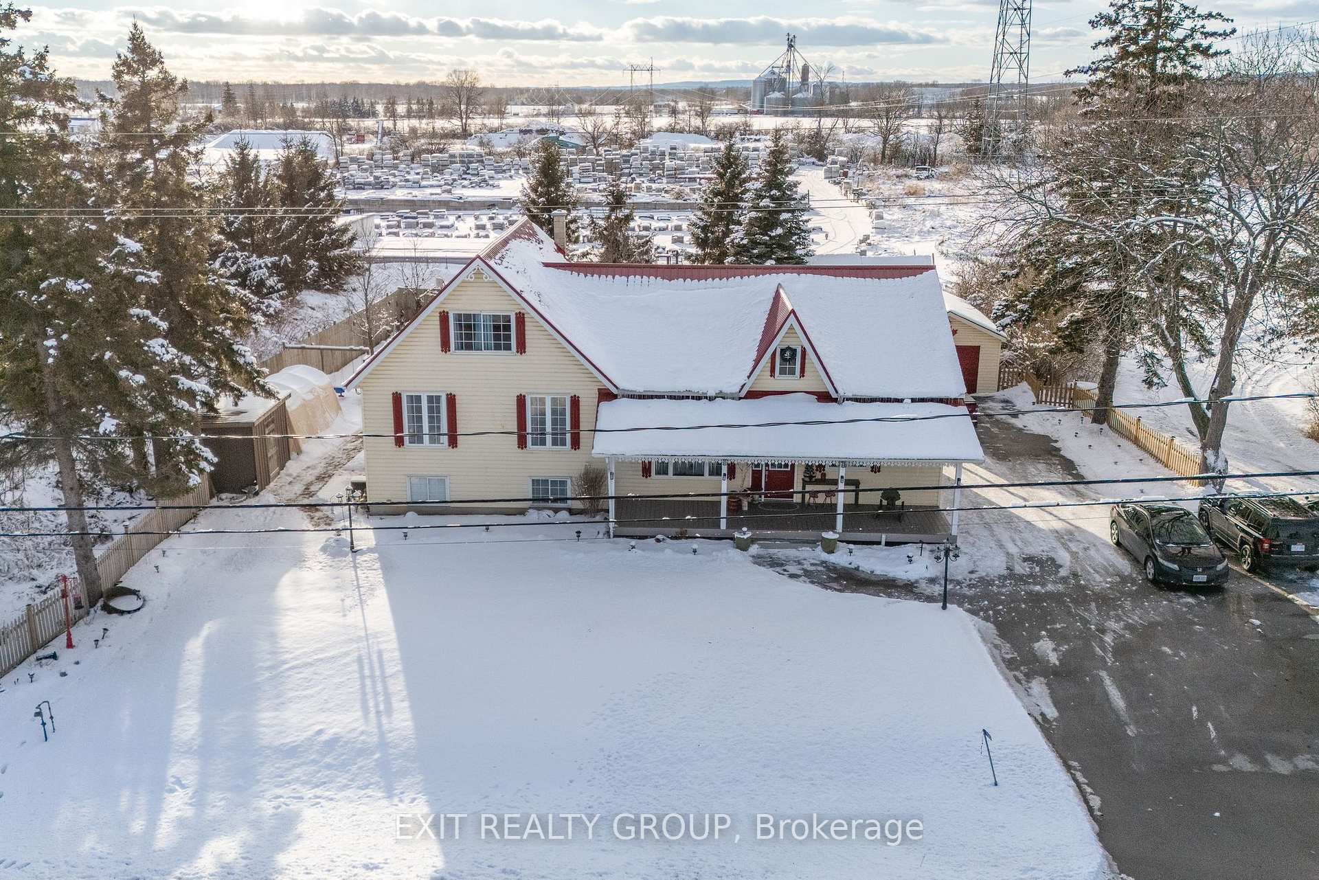 Photo 2 of 705 Wallbridge-Loyalist Road, Belleville, Belleville Ward — HOMEH