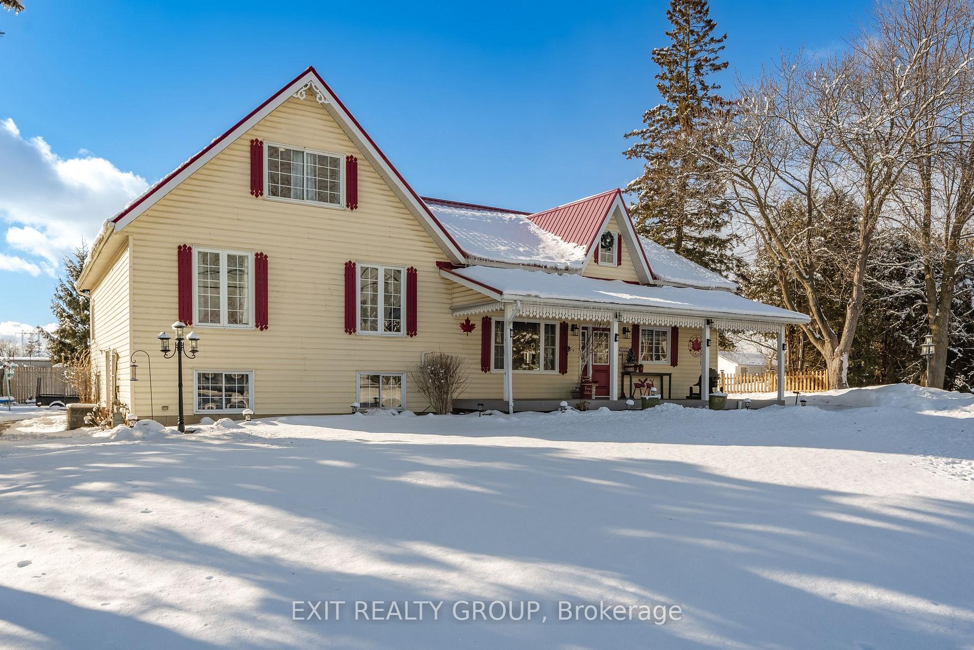 Photo 3 of 705 Wallbridge-Loyalist Road, Belleville, Belleville Ward — HOMEH