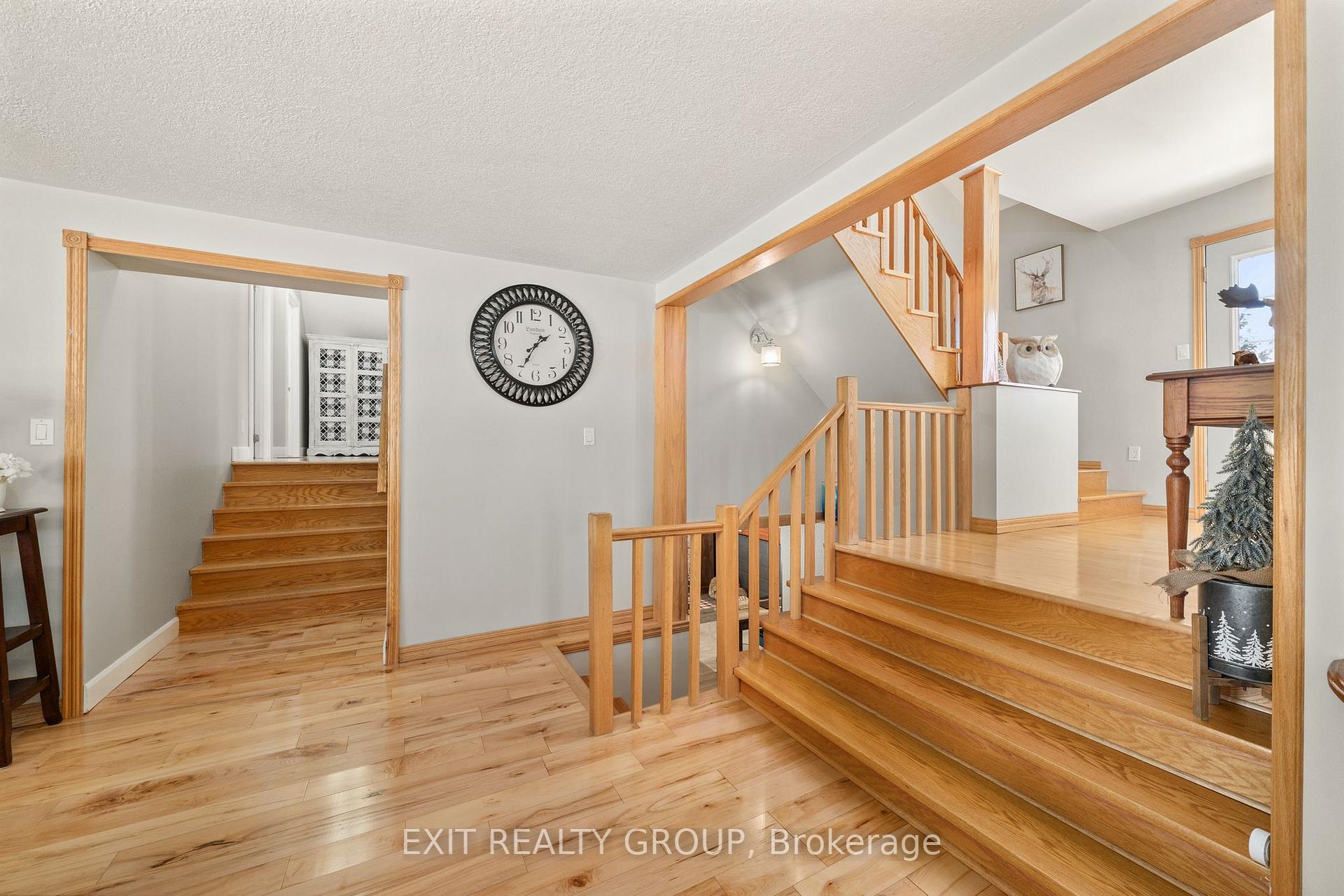 Photo 9 of 705 Wallbridge-Loyalist Road, Belleville, Belleville Ward — HOMEH