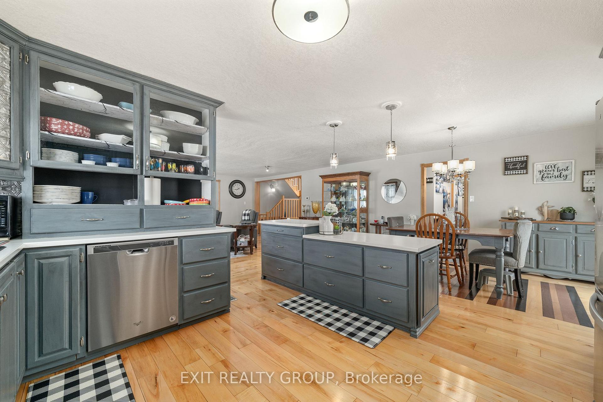 Photo 14 of 705 Wallbridge-Loyalist Road, Belleville, Belleville Ward — HOMEH