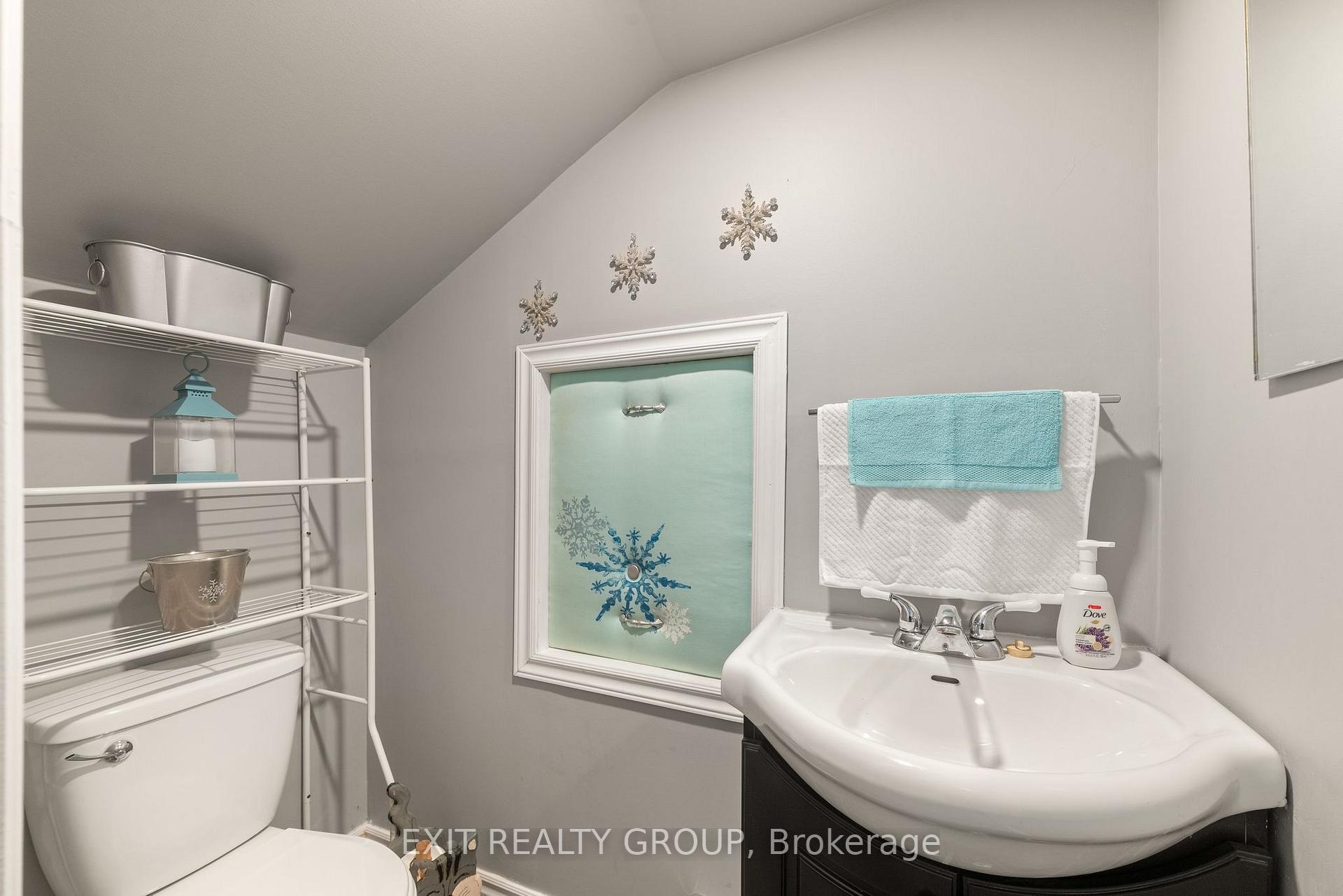 Photo 20 of 705 Wallbridge-Loyalist Road, Belleville, Belleville Ward — HOMEH