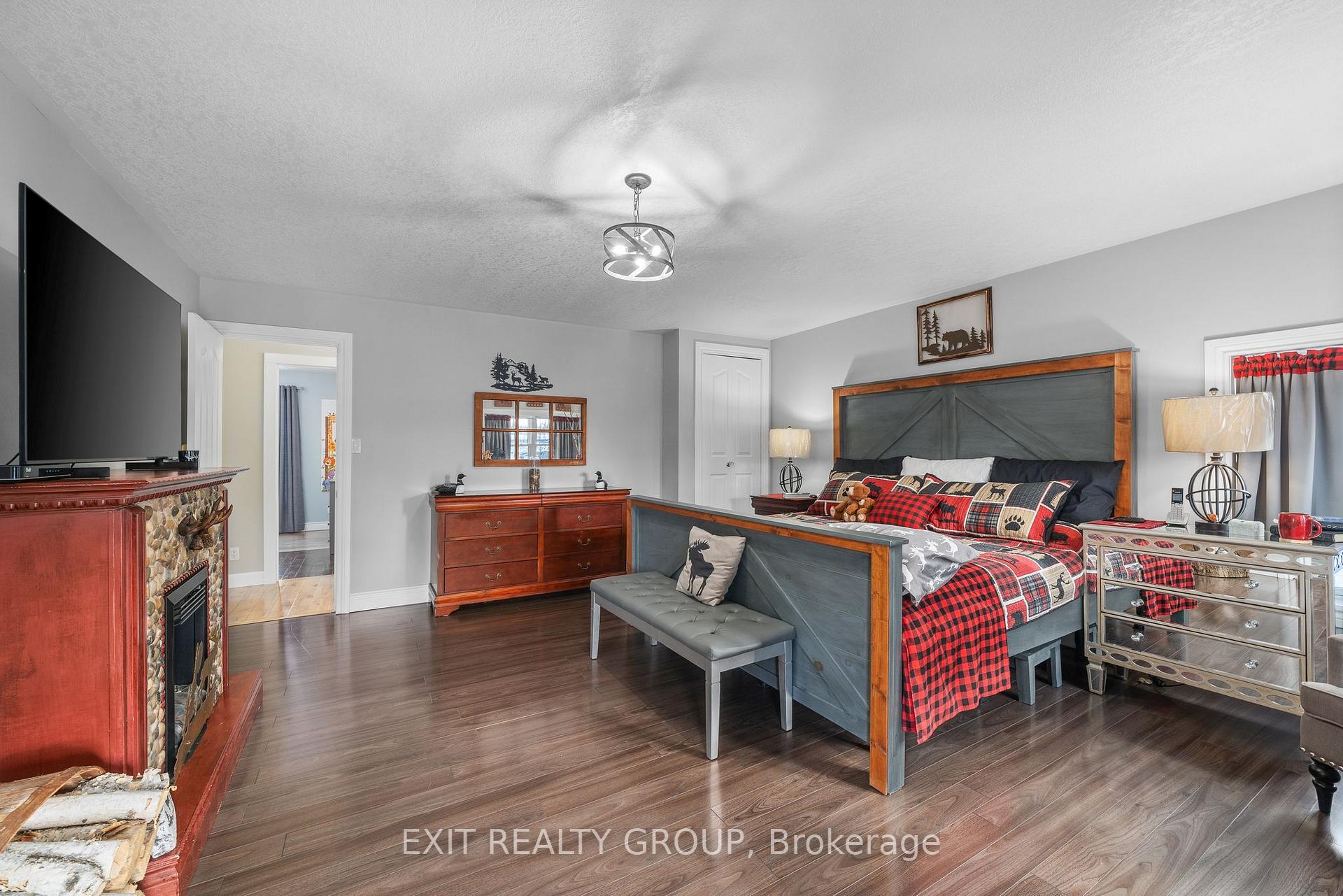 Photo 26 of 705 Wallbridge-Loyalist Road, Belleville, Belleville Ward — HOMEH
