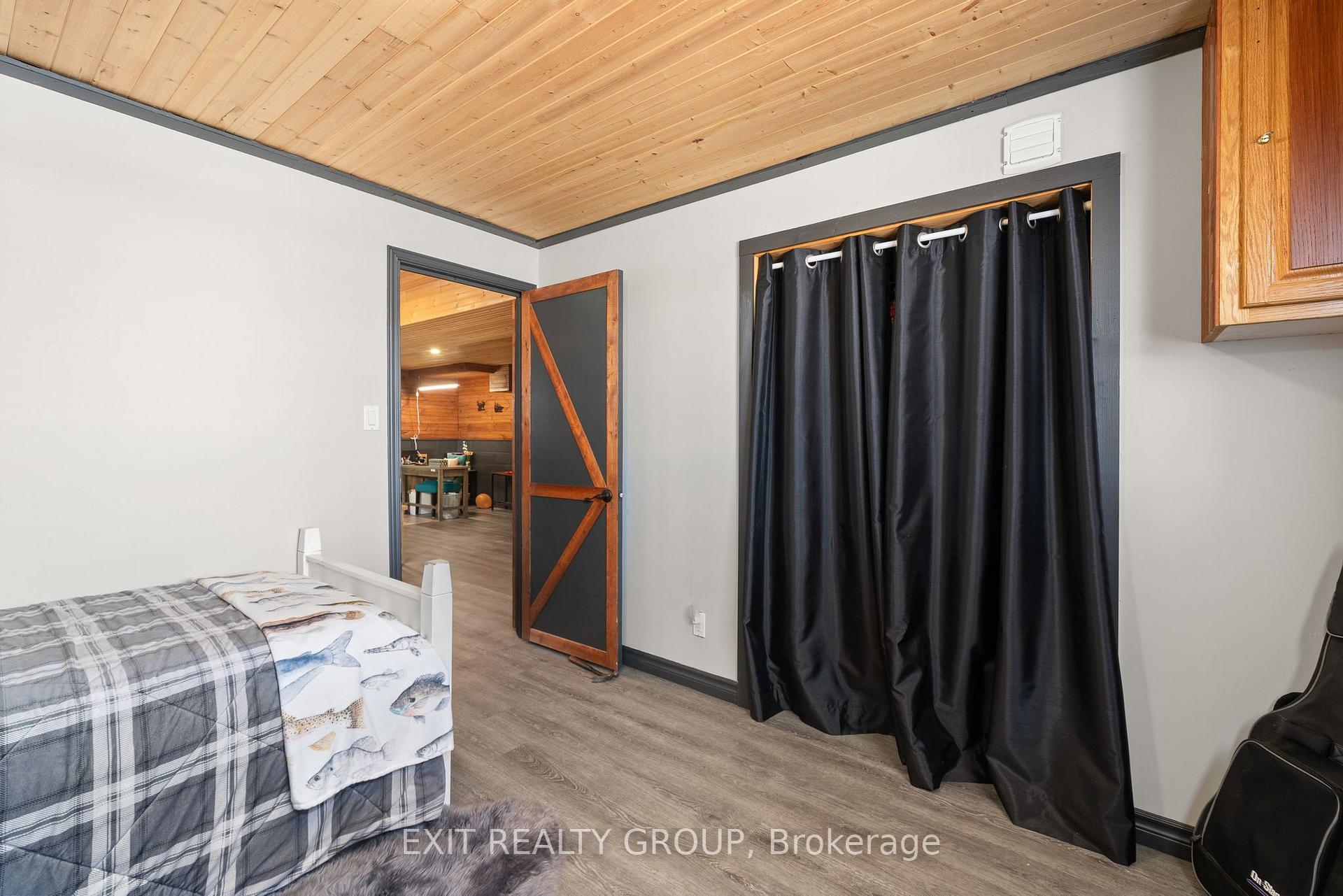 Photo 35 of 705 Wallbridge-Loyalist Road, Belleville, Belleville Ward — HOMEH