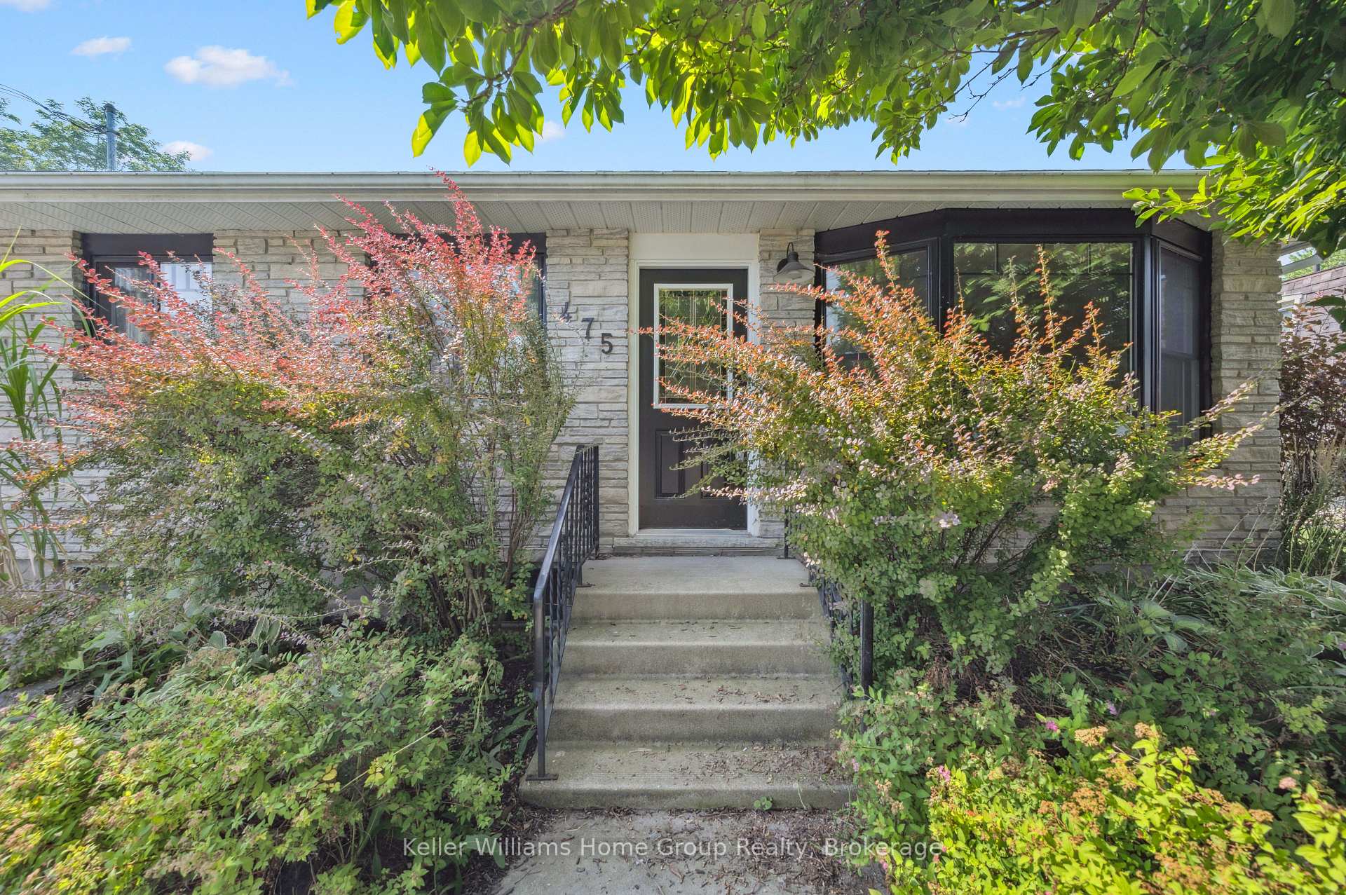 Photo 5 of 475 5th Street, Hanover — HOMEH