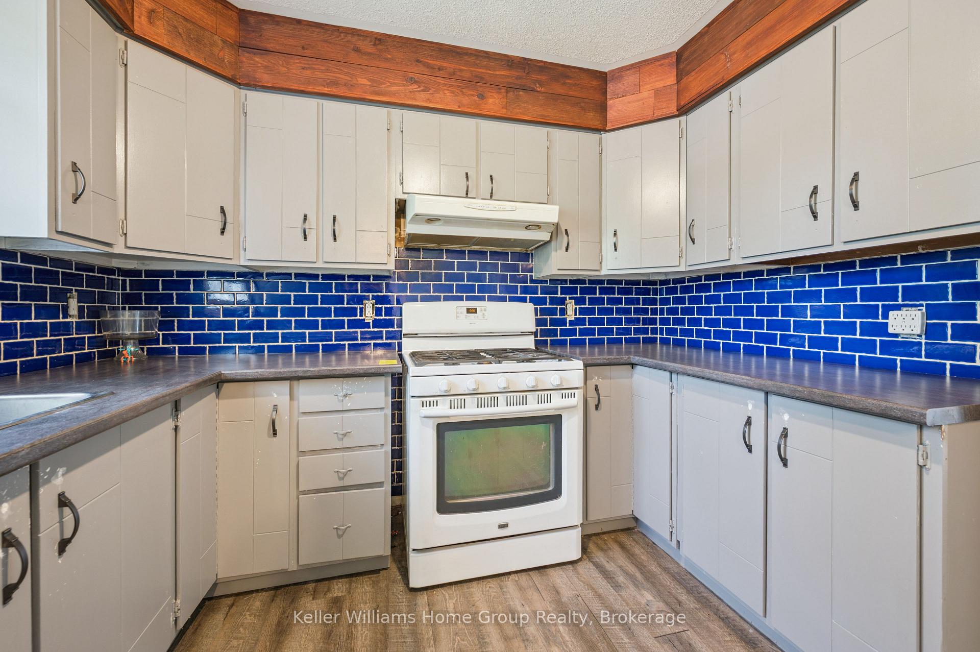Photo 11 of 475 5th Street, Hanover — HOMEH