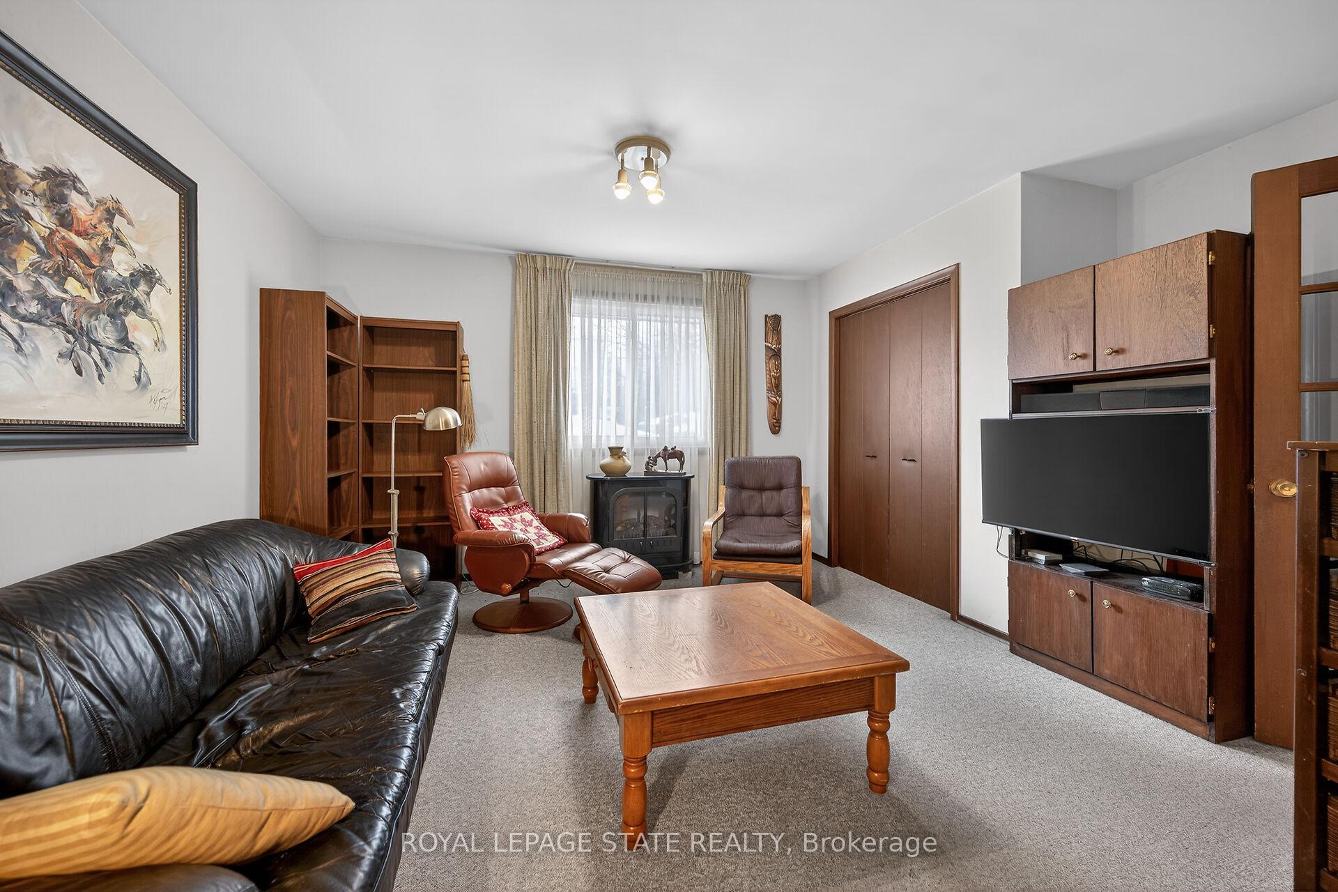 Photo 15 of 356 Cranbrook Drive, Hamilton, Gilkson — HOMEH