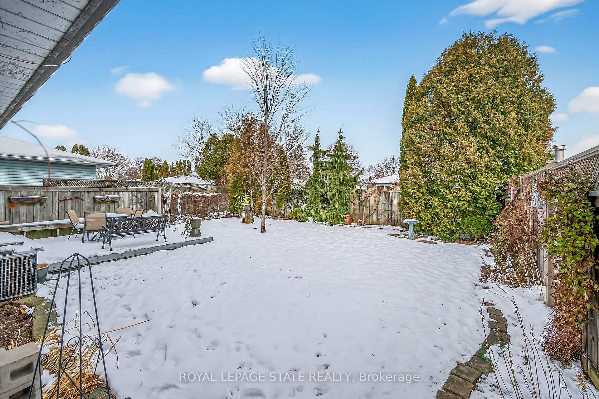 Photo 35 of 356 Cranbrook Drive, Hamilton, Gilkson — HOMEH