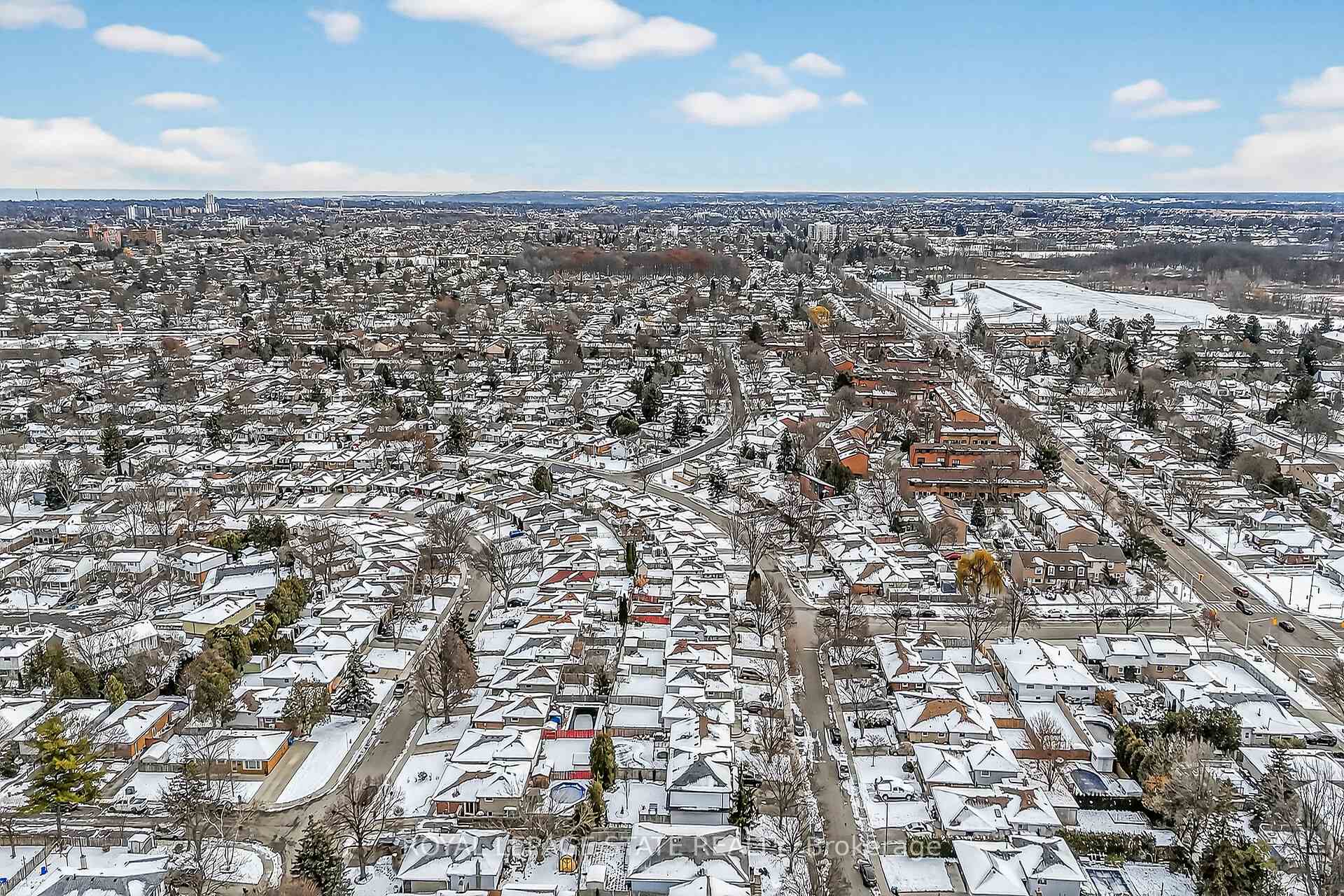 Photo 43 of 356 Cranbrook Drive, Hamilton, Gilkson — HOMEH
