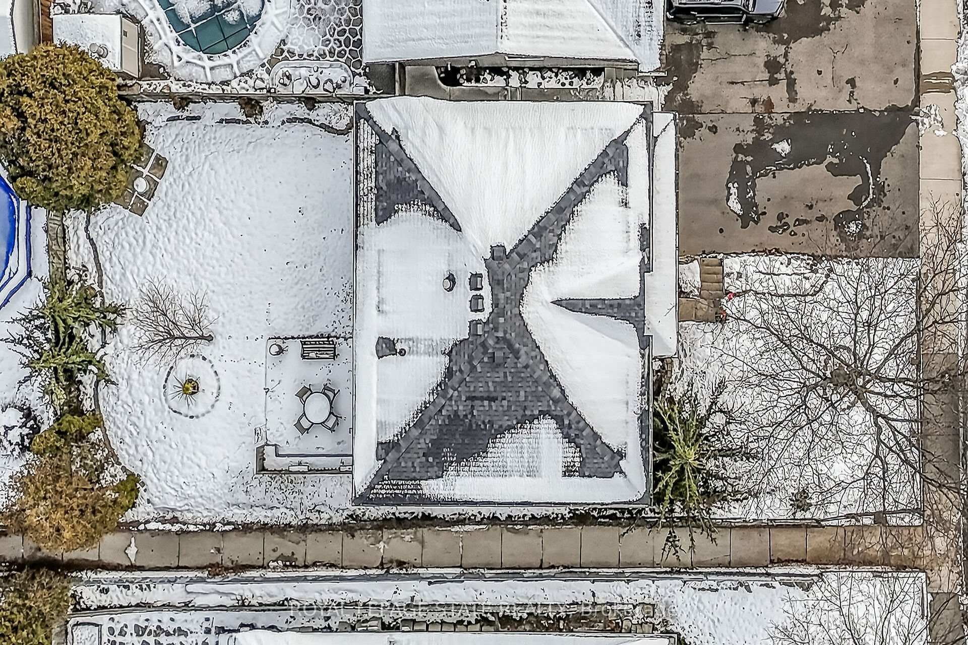 Photo 44 of 356 Cranbrook Drive, Hamilton, Gilkson — HOMEH