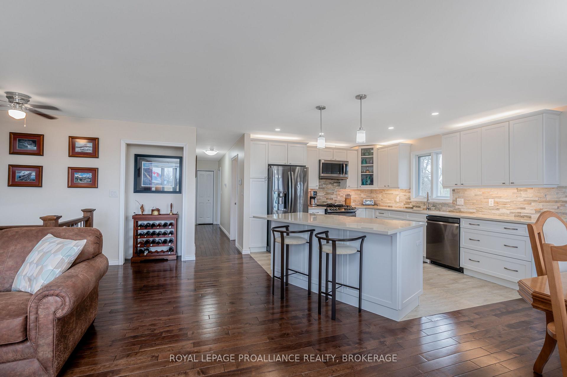 Photo 12 of 4696 Watson Road, Frontenac, Frontenac South — HOMEH