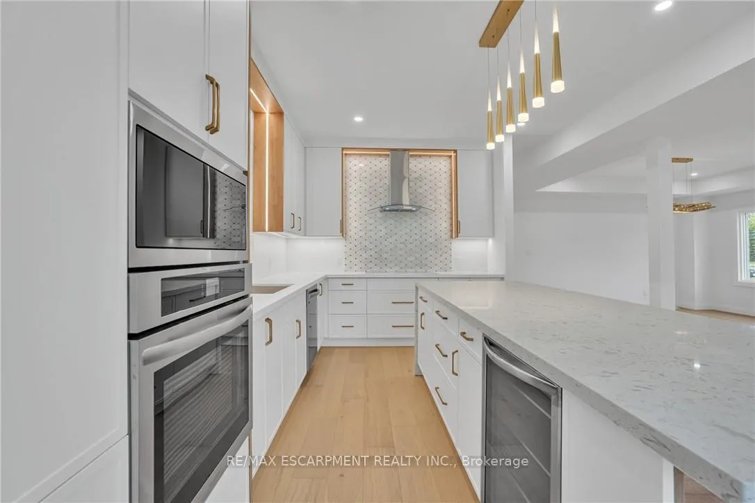 Photo 187 of 386 Southcote Road, Hamilton, Meadowlands — HOMEH