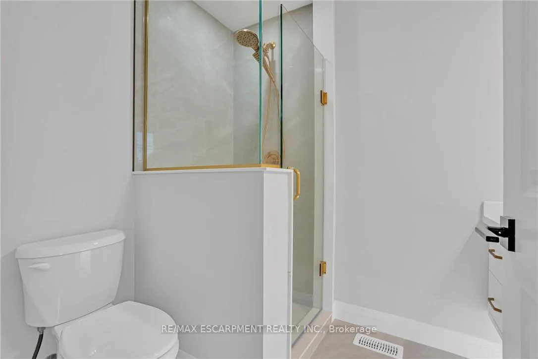 Photo 227 of 386 Southcote Road, Hamilton, Meadowlands — HOMEH