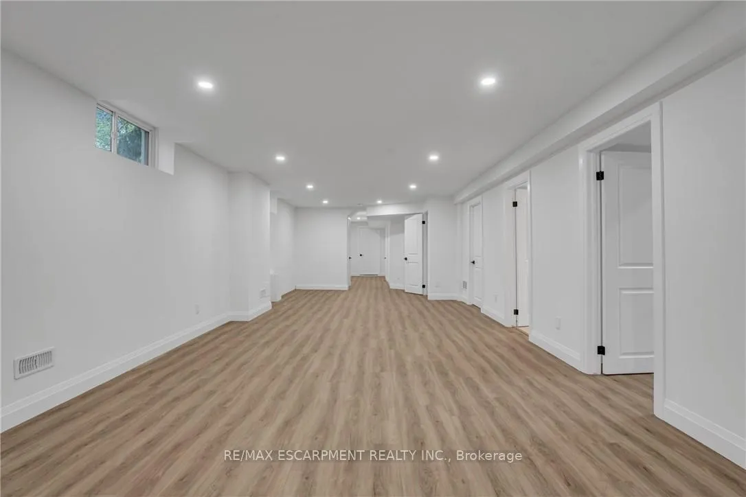 Photo 333 of 386 Southcote Road, Hamilton, Meadowlands — HOMEH