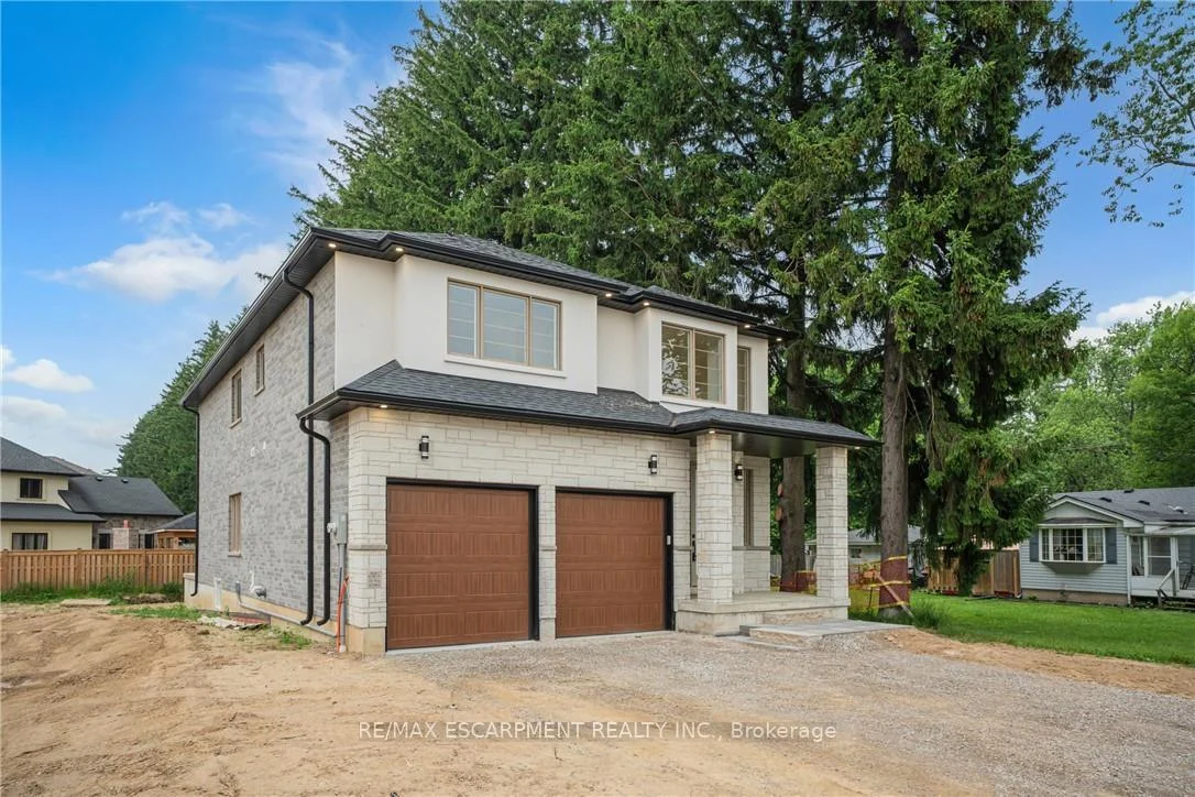 Photo 10 of 386 Southcote Road, Hamilton, Meadowlands — HOMEH