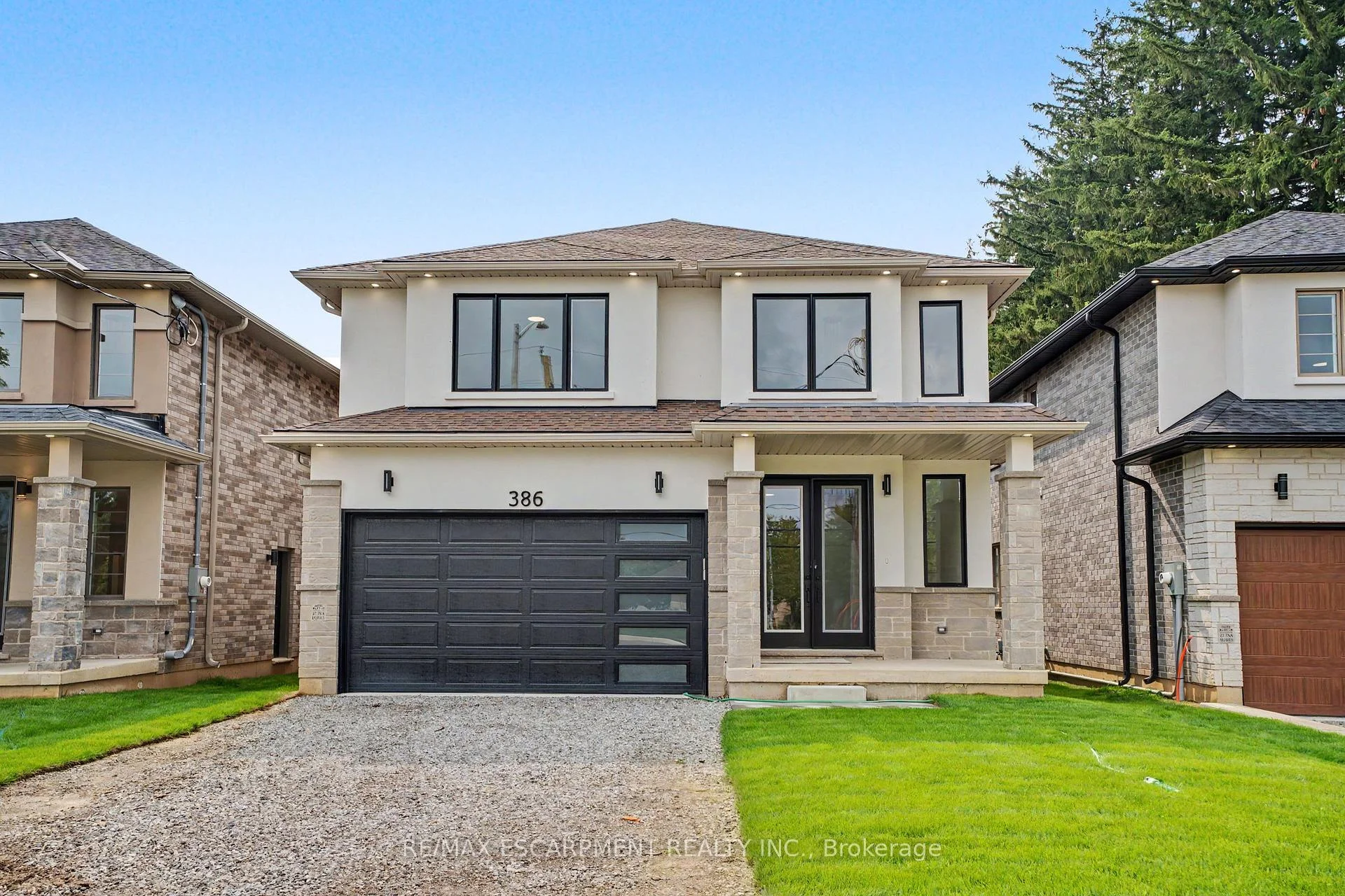 Photo 1 of 386 Southcote Road, Hamilton, Meadowlands — HOMEH