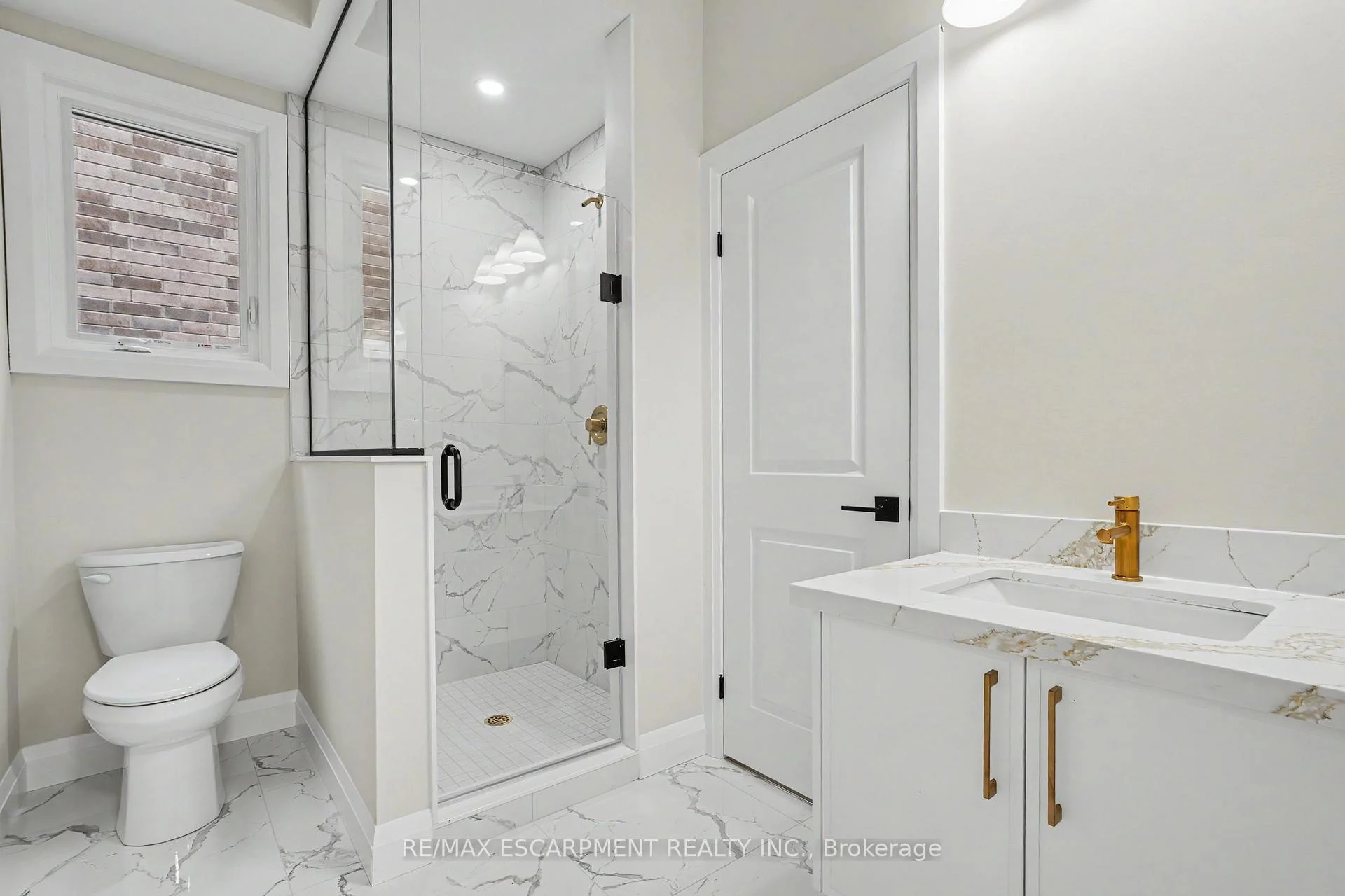 Photo 63 of 386 Southcote Road, Hamilton, Meadowlands — HOMEH