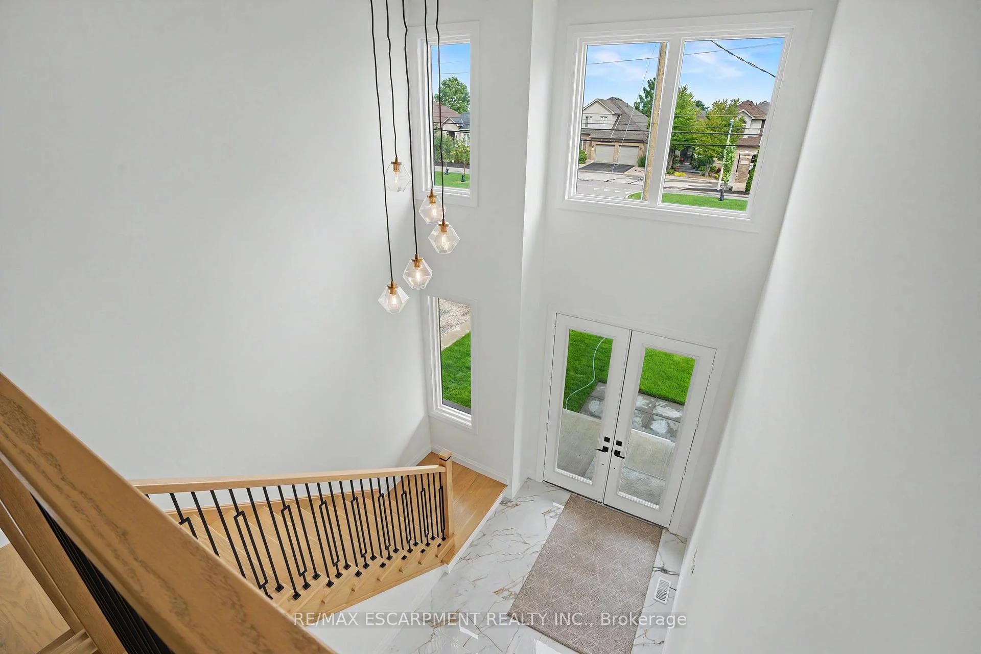 Photo 148 of 386 Southcote Road, Hamilton, Meadowlands — HOMEH