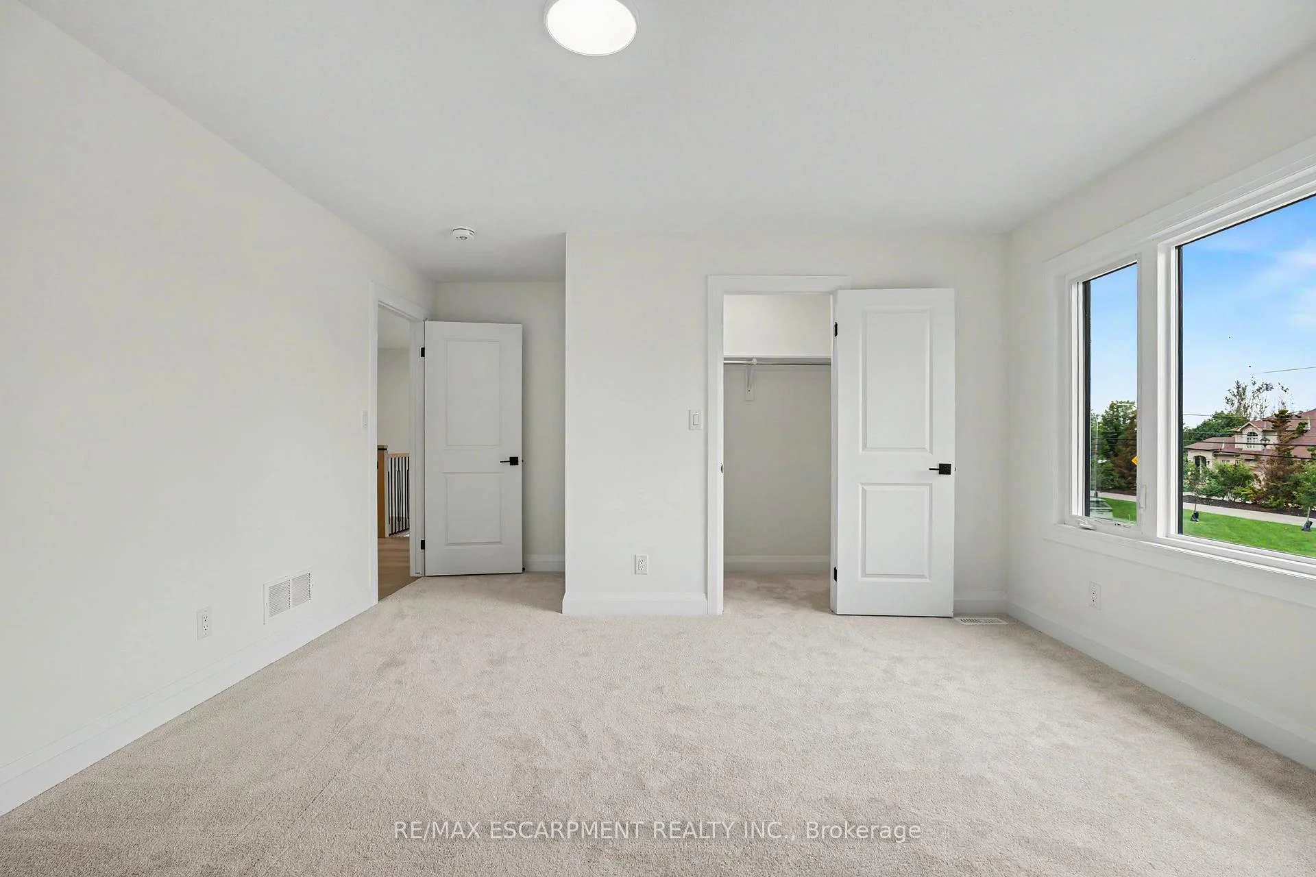 Photo 172 of 386 Southcote Road, Hamilton, Meadowlands — HOMEH