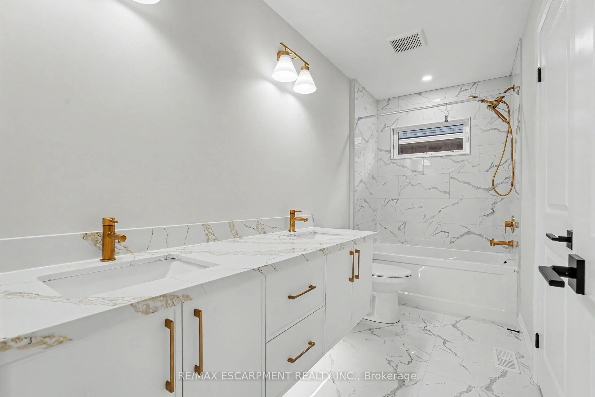 Photo 180 of 386 Southcote Road, Hamilton, Meadowlands — HOMEH