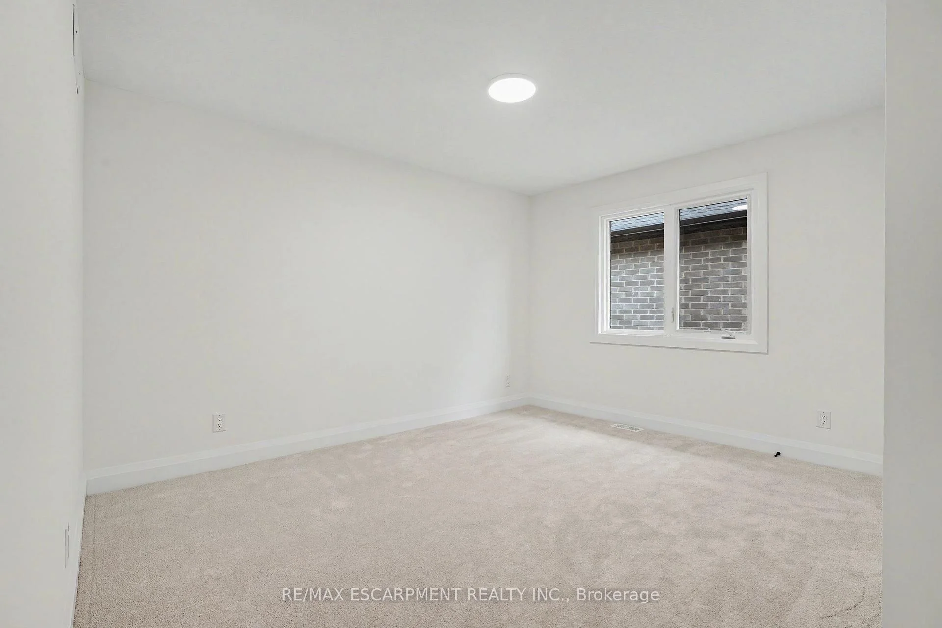Photo 196 of 386 Southcote Road, Hamilton, Meadowlands — HOMEH