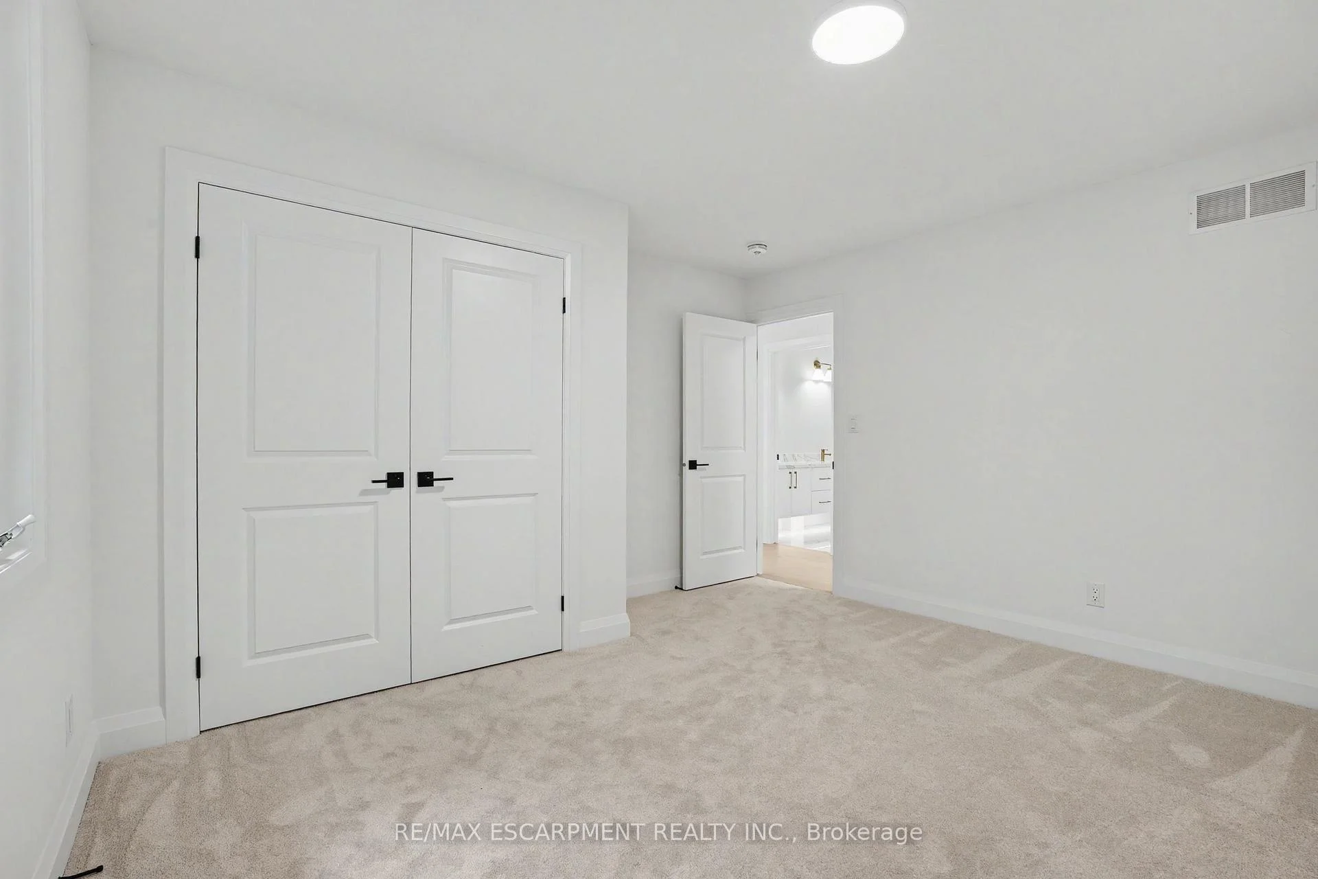 Photo 204 of 386 Southcote Road, Hamilton, Meadowlands — HOMEH