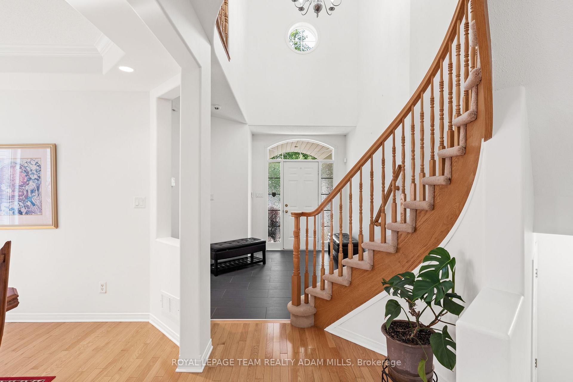 Photo 7 of 107 Riverstone Drive, Ottawa, Barrhaven - Stonebridge — HOMEH