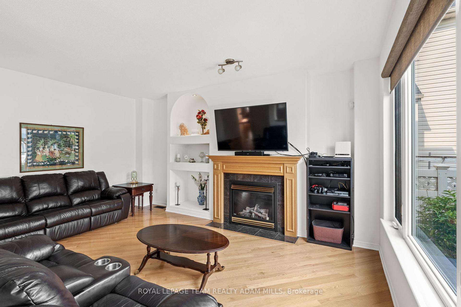 Photo 11 of 107 Riverstone Drive, Ottawa, Barrhaven - Stonebridge — HOMEH