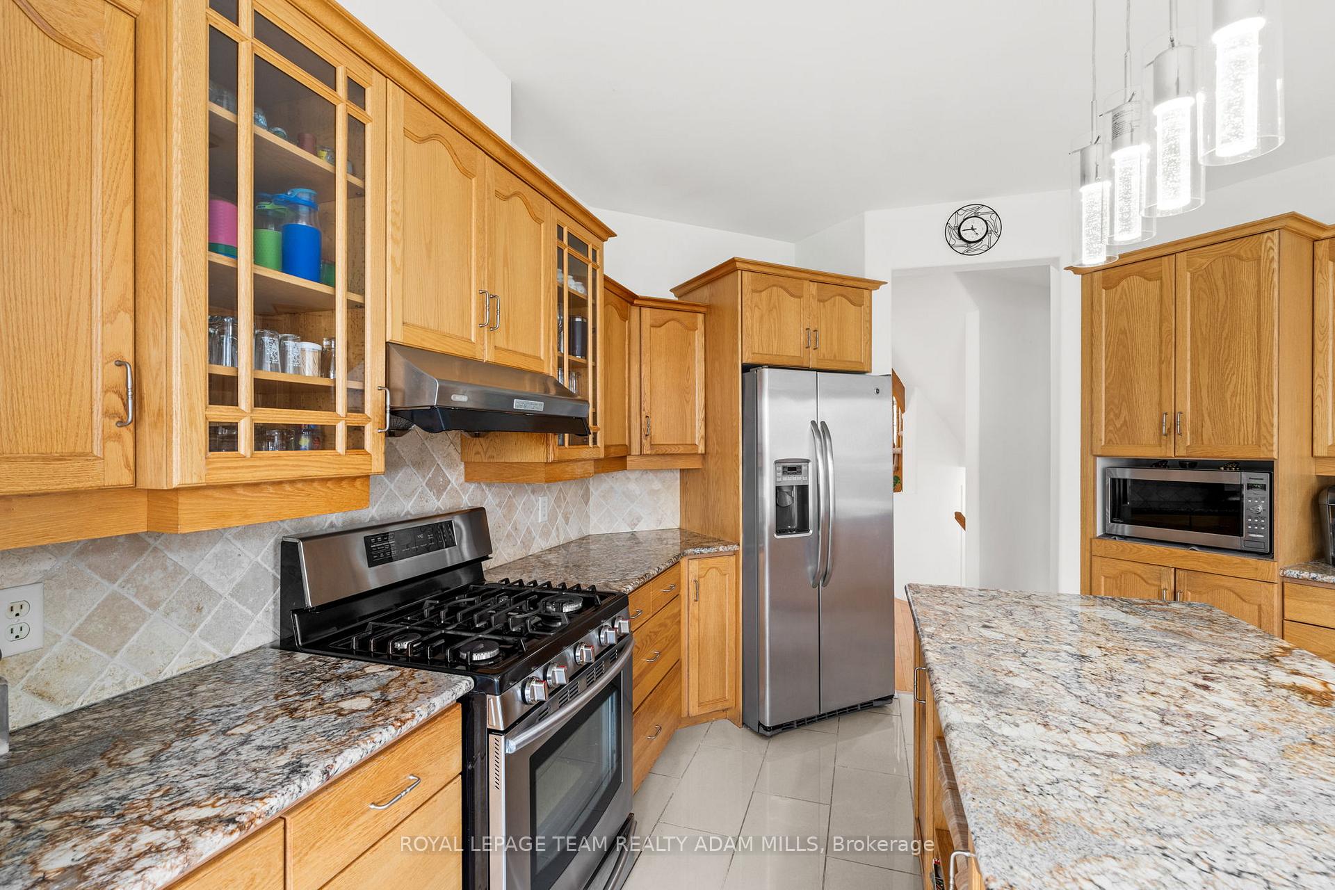 Photo 14 of 107 Riverstone Drive, Ottawa, Barrhaven - Stonebridge — HOMEH