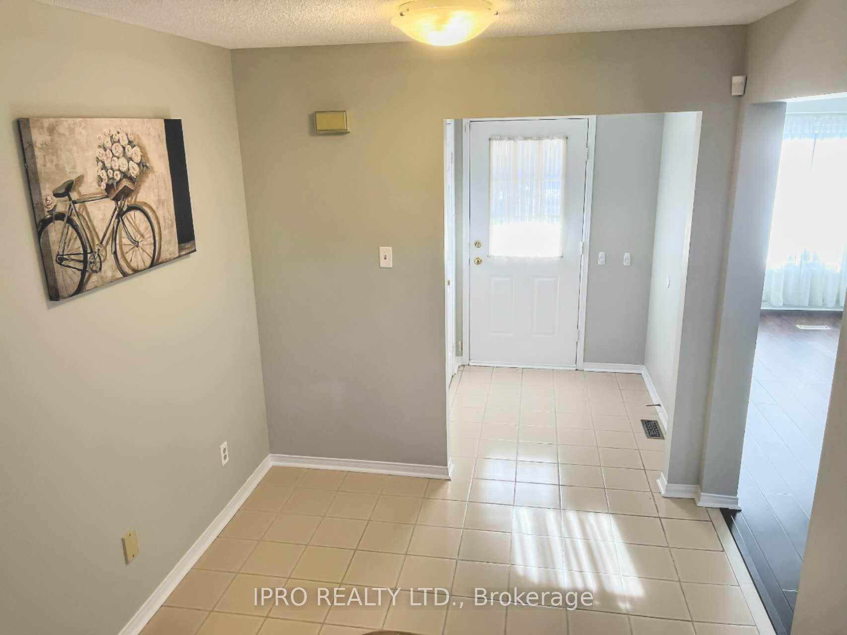 Photo 2 of 3271 Mead Crescent, Burlington, Headon — HOMEH
