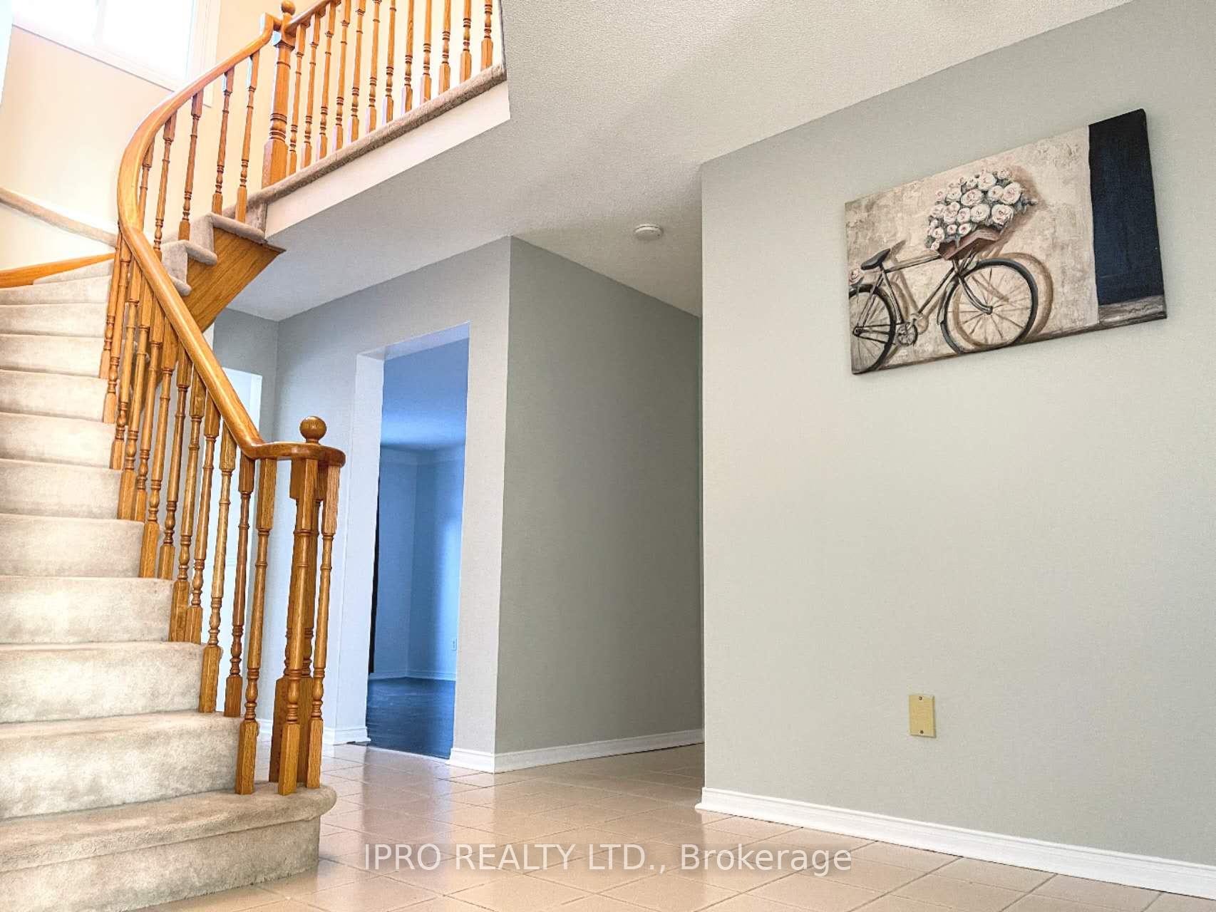 Photo 3 of 3271 Mead Crescent, Burlington, Headon — HOMEH