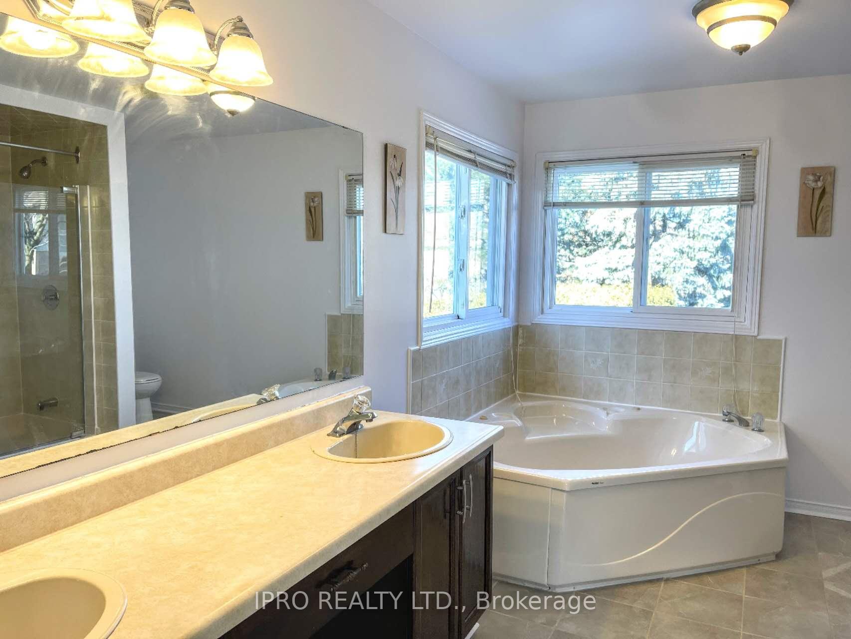 Photo 13 of 3271 Mead Crescent, Burlington, Headon — HOMEH