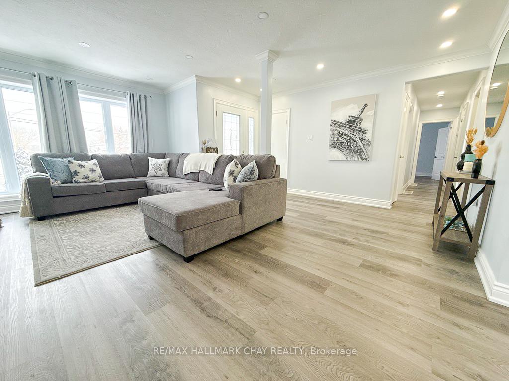 Photo 6 of 77 Steel Street, Barrie, Codrington — HOMEH