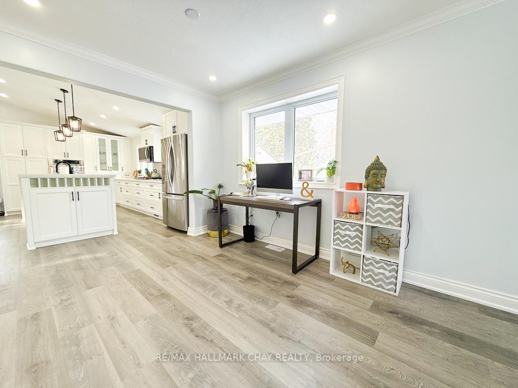 Photo 8 of 77 Steel Street, Barrie, Codrington — HOMEH