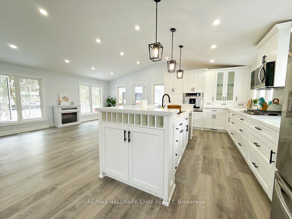 Photo 10 of 77 Steel Street, Barrie, Codrington — HOMEH