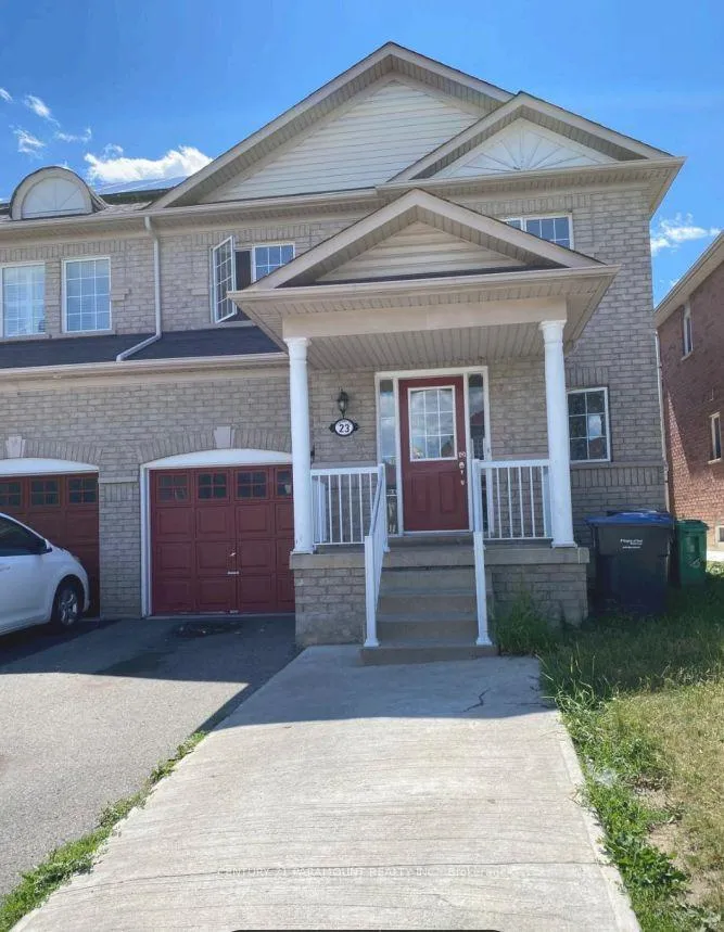 Photo 4 of Unit Upper, 23 Sunnybrook Crescent, Brampton, Fletcher's Meadow — HOMEH