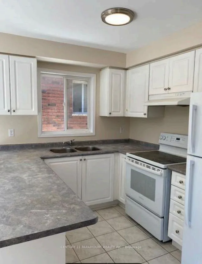 Photo 19 of Unit Upper, 23 Sunnybrook Crescent, Brampton, Fletcher's Meadow — HOMEH