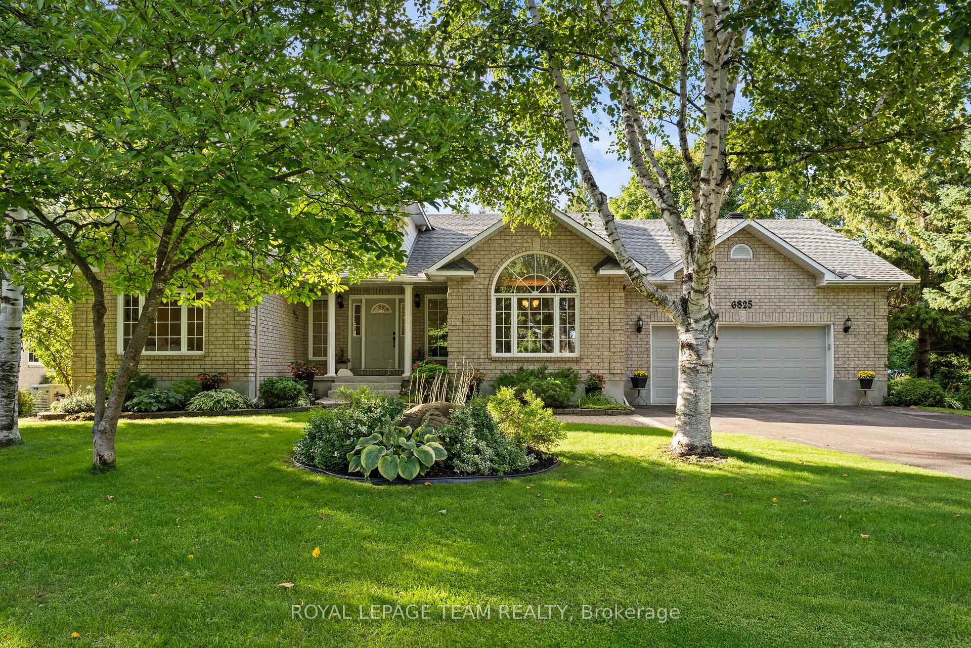 Photo 1 of 6825 Sunset Boulevard, Ottawa, Greely — HOMEH