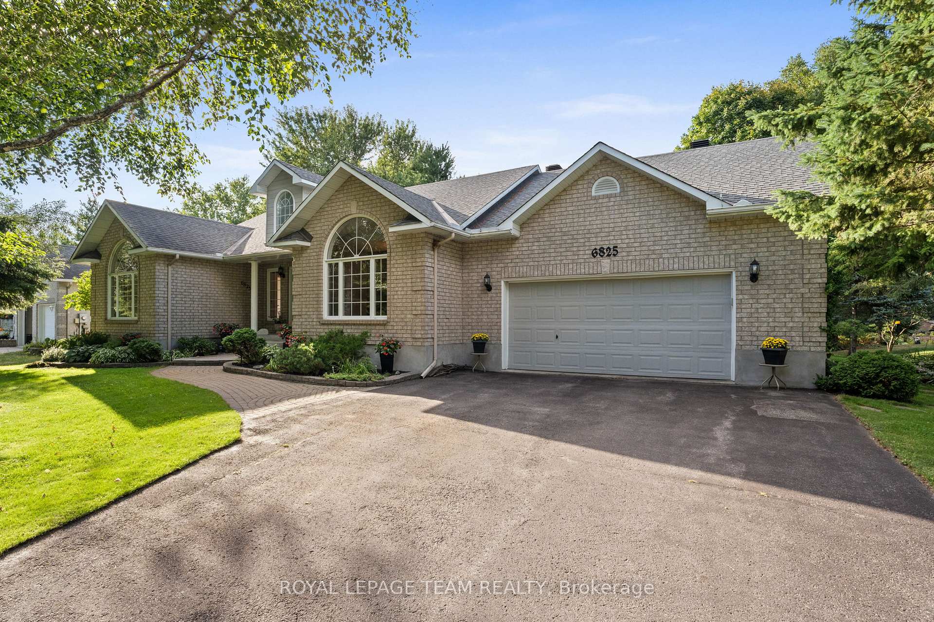 Photo 2 of 6825 Sunset Boulevard, Ottawa, Greely — HOMEH