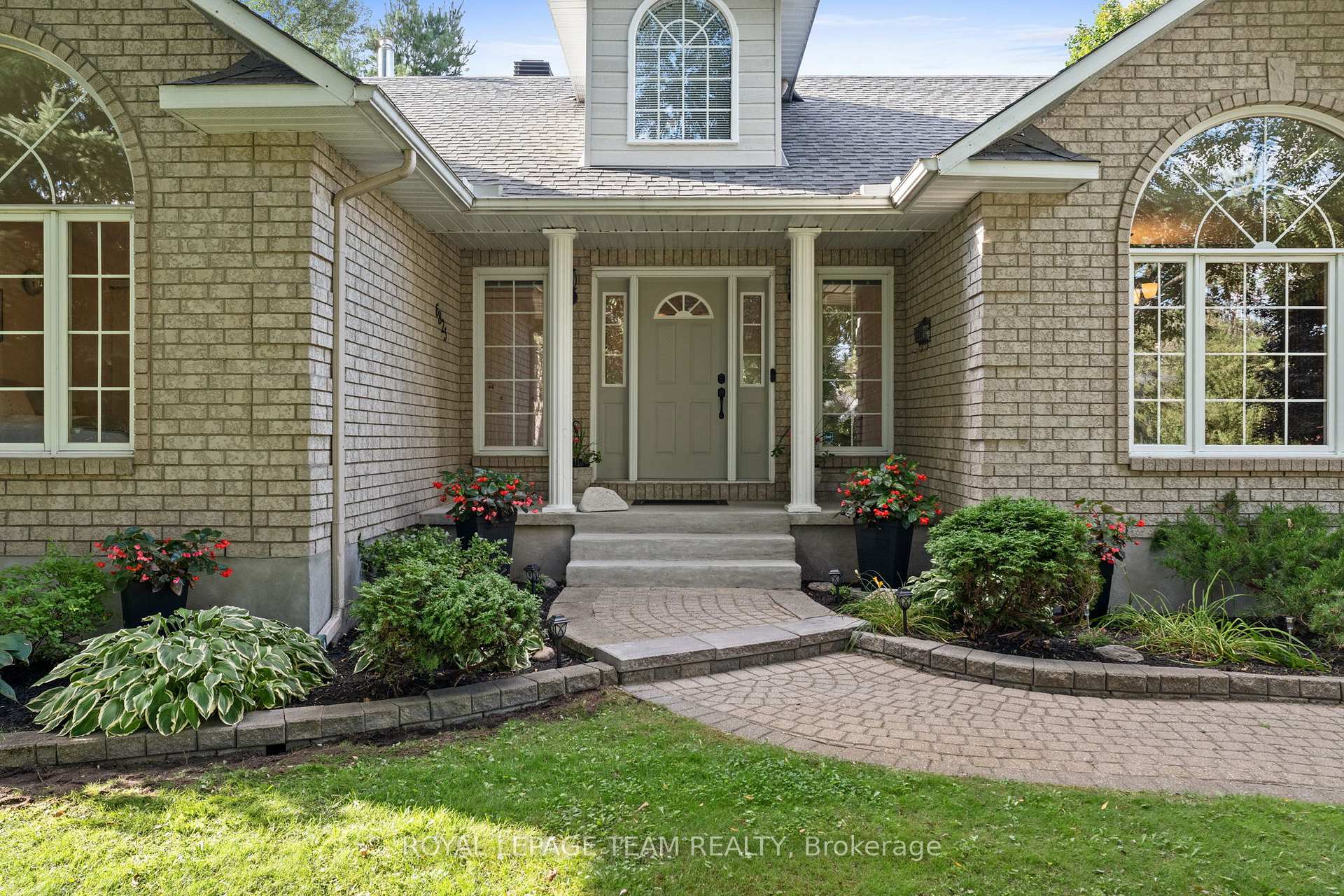 Photo 4 of 6825 Sunset Boulevard, Ottawa, Greely — HOMEH