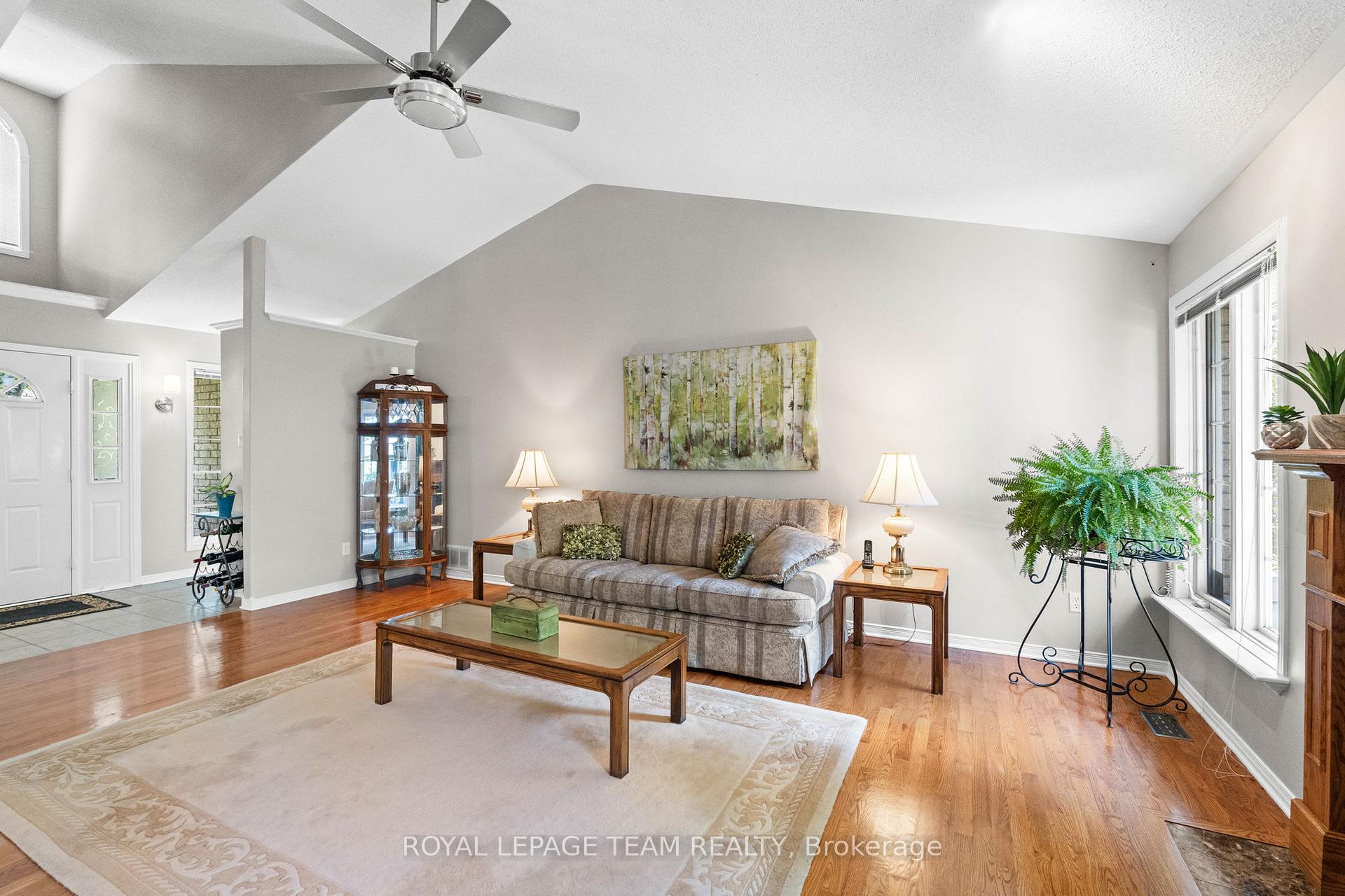 Photo 9 of 6825 Sunset Boulevard, Ottawa, Greely — HOMEH