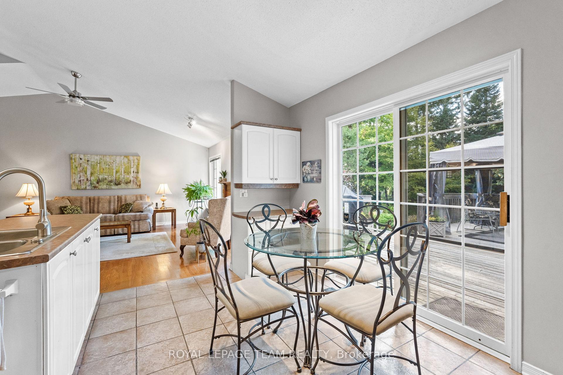Photo 15 of 6825 Sunset Boulevard, Ottawa, Greely — HOMEH
