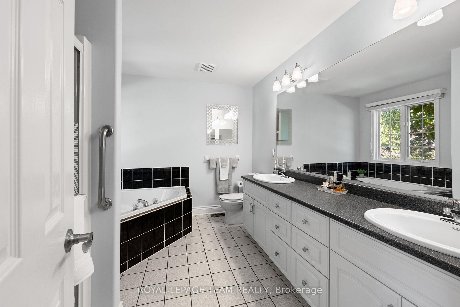 Photo 23 of 6825 Sunset Boulevard, Ottawa, Greely — HOMEH